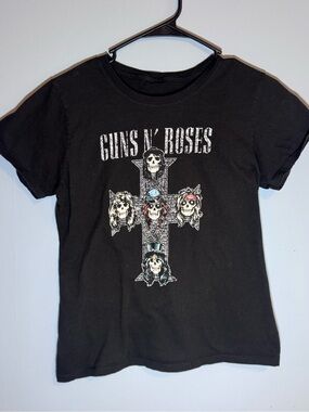 Guns N’ Roses Black Graphic Band T-Shirt Women’s Small Skull Cross Rock Tee